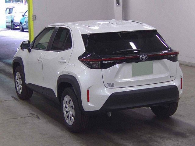 2025 Toyota Yaris Cross ハイブリッドX auction photo 2