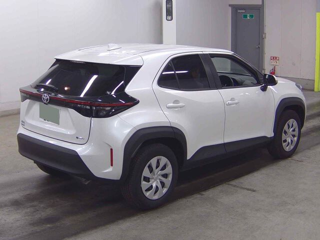 2025 Toyota Yaris Cross ハイブリッドX auction photo 5