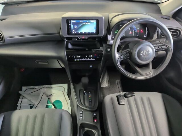 2025 Toyota Yaris Cross ハイブリッドX auction photo 3