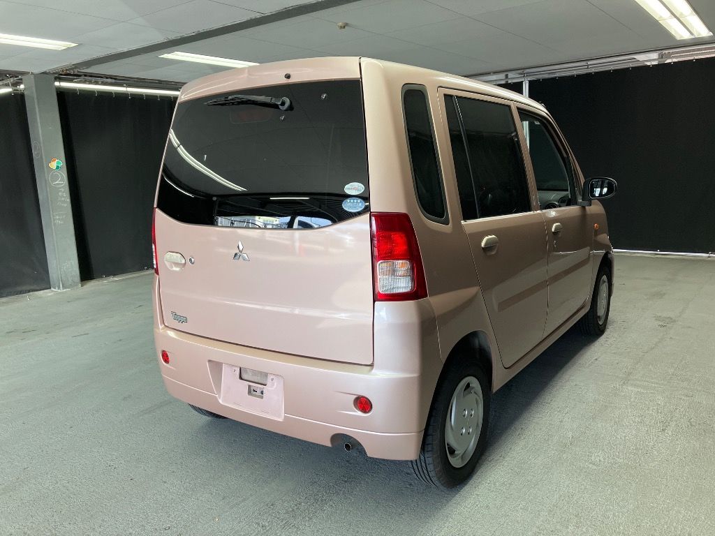 2011 Mitsubishi ミニカトッポ auction photo 4