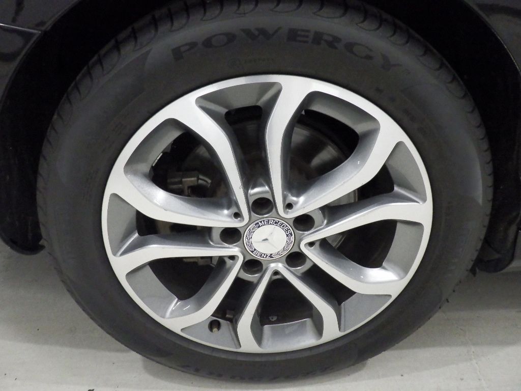 2016 Mercedes-Benz Cクラス SED C200 Avantgarde auction photo 9