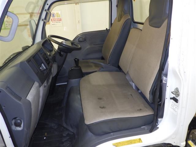 2013 Isuzu Elf chassis auction photo 8