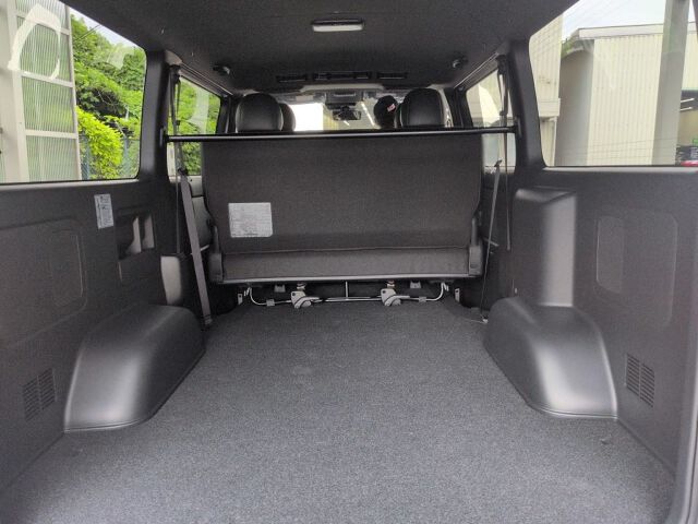 2026 Toyota Hiace LスーパーGLダーク2 auction photo 6