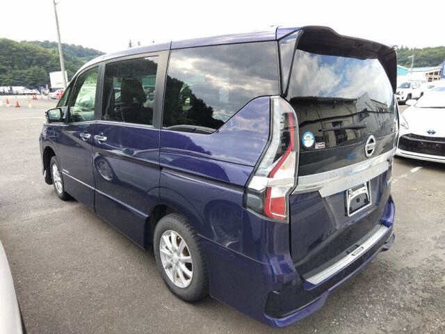 2022 Nissan Serena EパワーXVエアロ auction photo 2