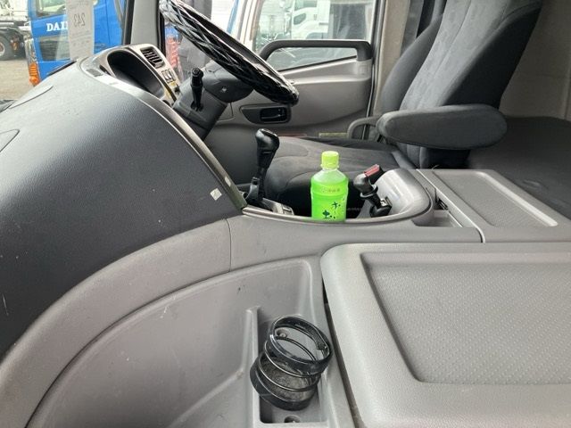 2017 Nissan Diesel クオン Aluminum Wing auction photo 5