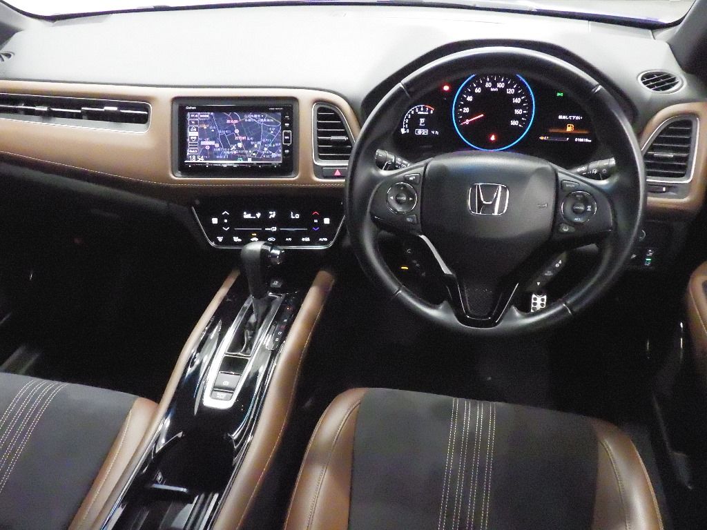 2019 Honda Vezel Touring Honda Sensing auction photo 3