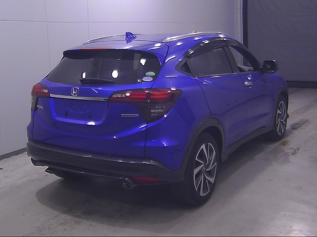 2019 Honda Vezel Touring Honda Sensing auction photo 2