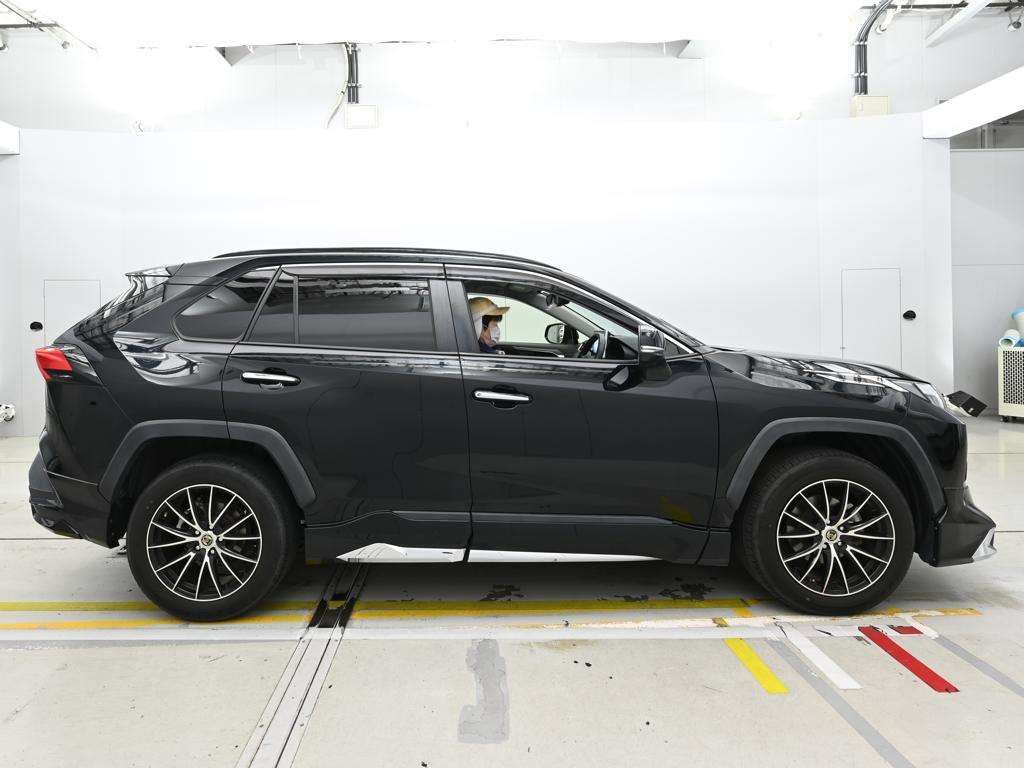 2022 Toyota RAV4 ハイブリッドG 4WD auction photo 3