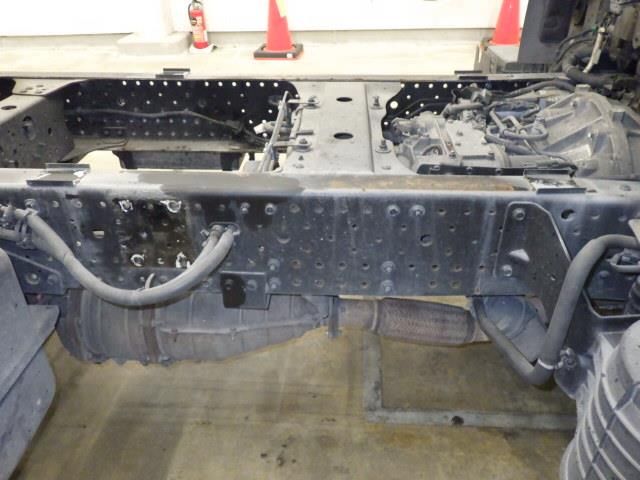 2010 Isuzu Elf chassis auction photo 4