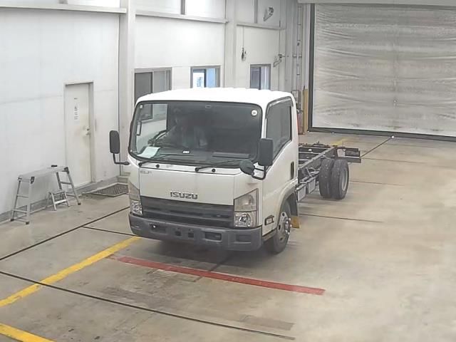 2010 Isuzu Elf シャーシ Japan auction vehicle
