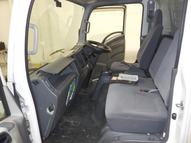 2010 Isuzu Elf シャーシ auction photo 8