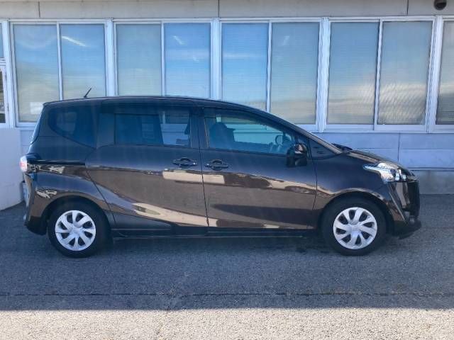 2016 Toyota Sienta G auction photo 2