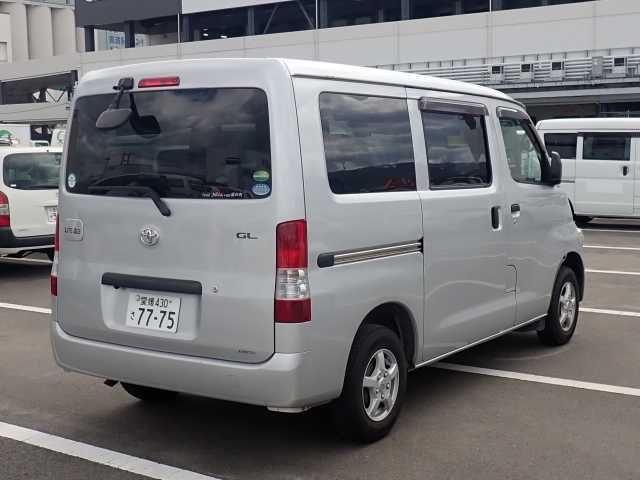 2020 Toyota LiteAce Van GL auction photo 2