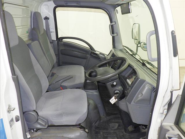 2015 Isuzu Elf 冷蔵・冷凍車 auction photo 6