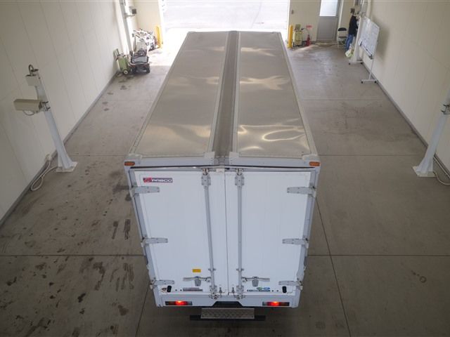 2019 Mitsubishi Fuso Canter Aluminum Wing auction photo 3
