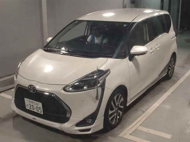 2019 Toyota Sienta ファンベースG auction photo 4