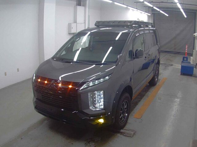 2021 Mitsubishi Delica D:5 G 4WD auction photo 4