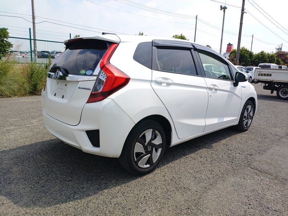 2015 Honda Fit auction photo 2
