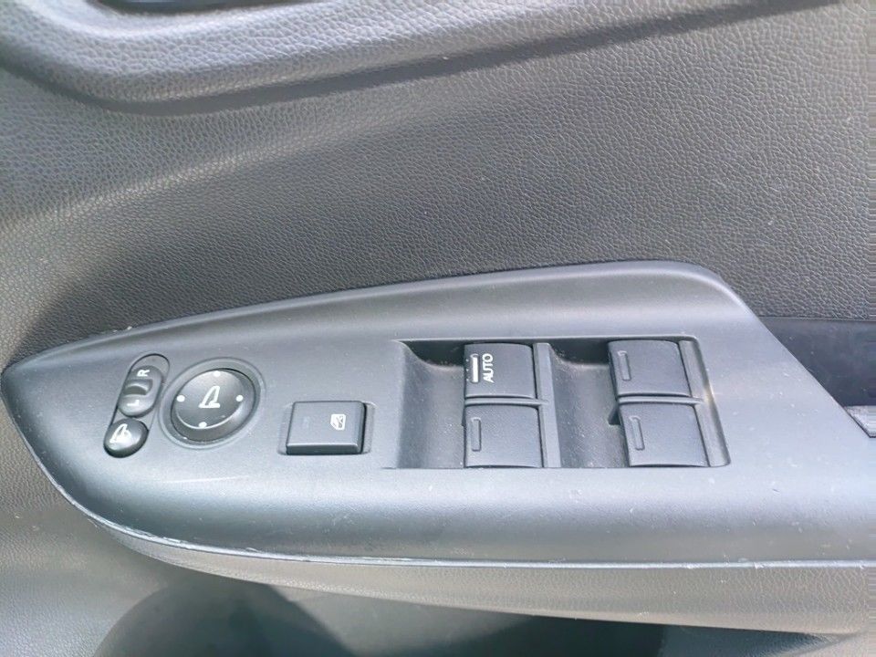2015 Honda Fit auction photo 14