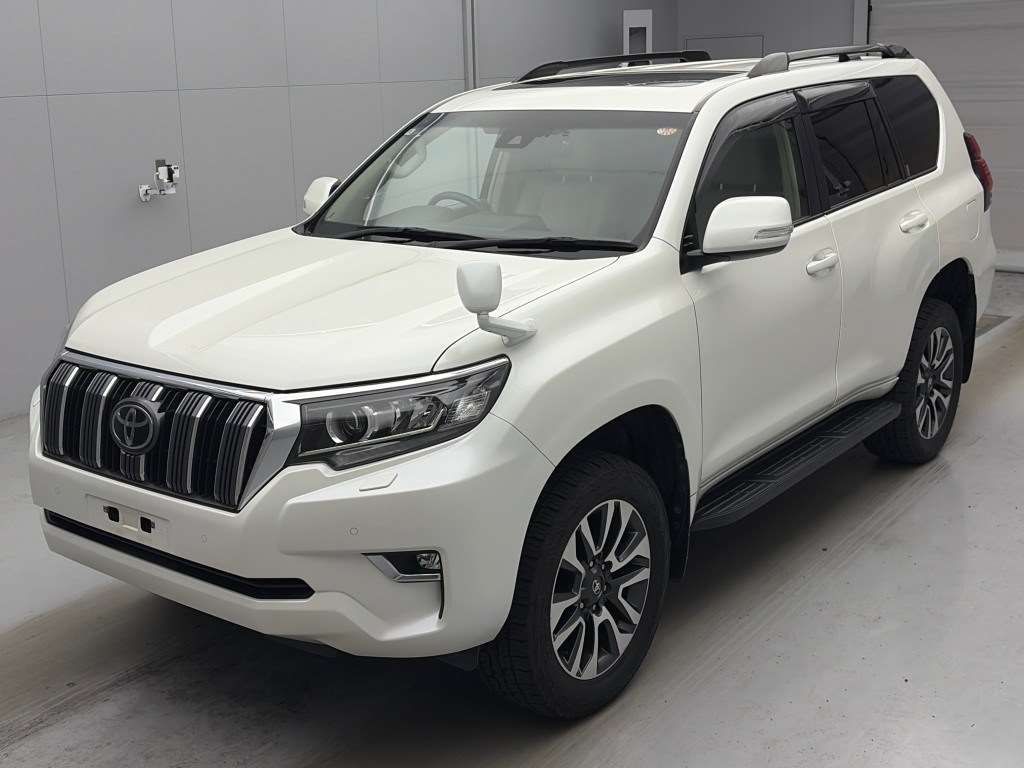 Japan Auction Vehicles 4 2022 Toyota Land Cruiser Prado TX Lパッケージ 4WD auction photo