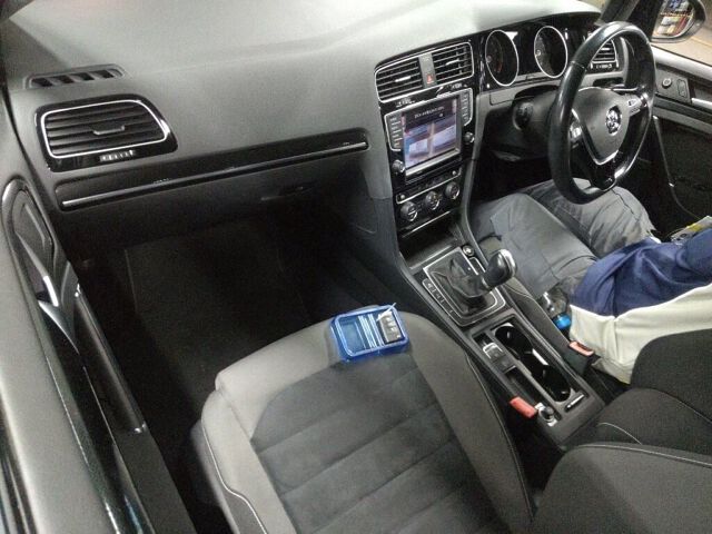 2015 Volkswagen ゴルフ TSIハイラインブルテク auction photo 3