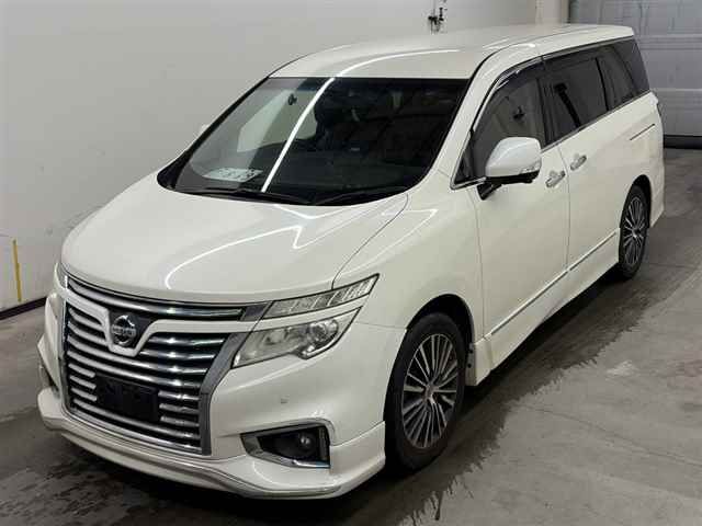 2014 Nissan Elgrand ハイウェイスター auction photo 4