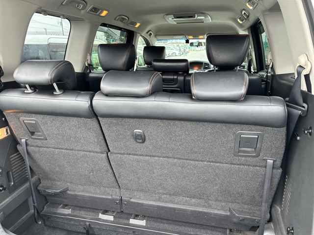 2014 Nissan Elgrand ハイウェイスター auction photo 9