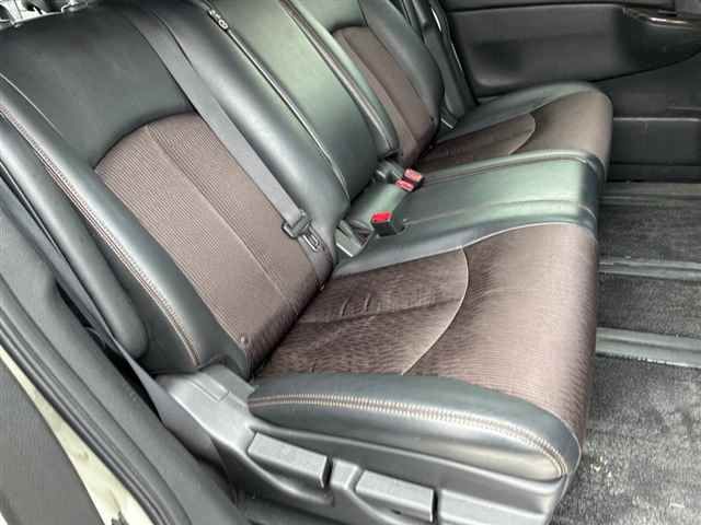2014 Nissan Elgrand ハイウェイスター auction photo 7