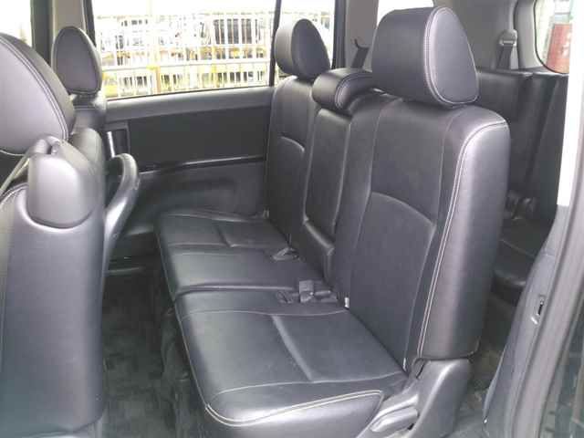 2015 Toyota Isis プラタナVセレクションノアール auction photo 9