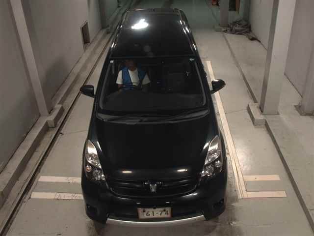 2015 Toyota Isis プラタナVセレクションノアール auction photo 6