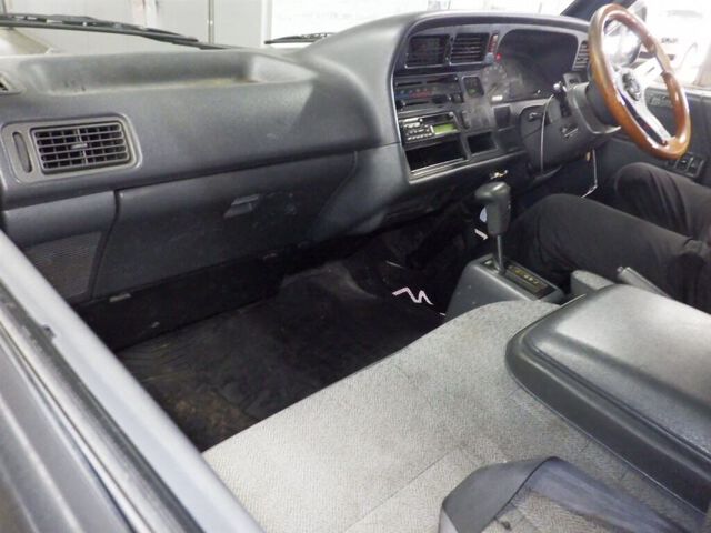 1998 Toyota Hiace ロングDX GLパッケ 4WD auction photo 6