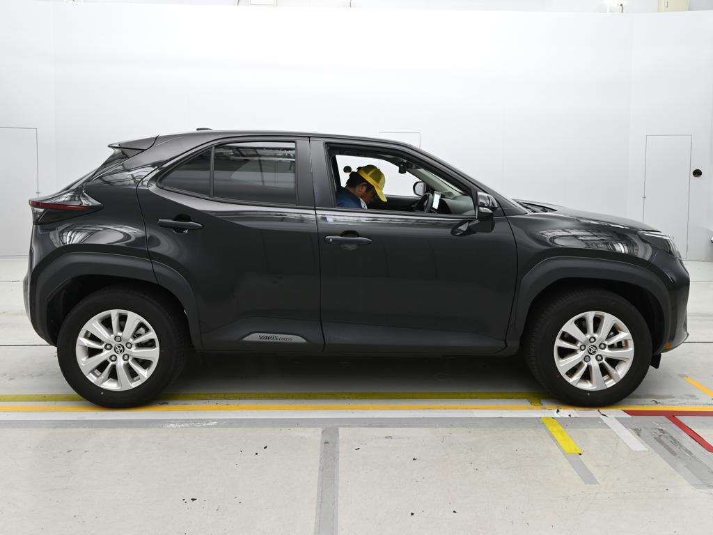 2024 Toyota Yaris Cross ハイブリッドG auction photo 3