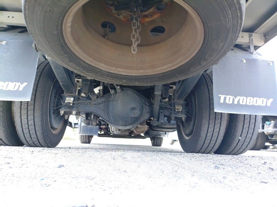 2014 Isuzu Elf auction photo 18