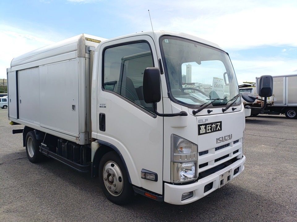 2014 Isuzu Elf auction photo 4