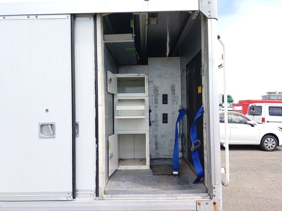 2014 Isuzu Elf auction photo 8