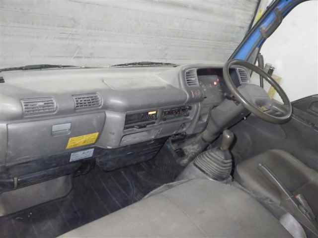 1994 Isuzu Elf auction photo 3