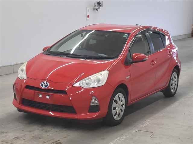 2013 Toyota Aqua S auction photo 4