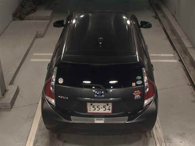 2016 Toyota Aqua G auction photo 7