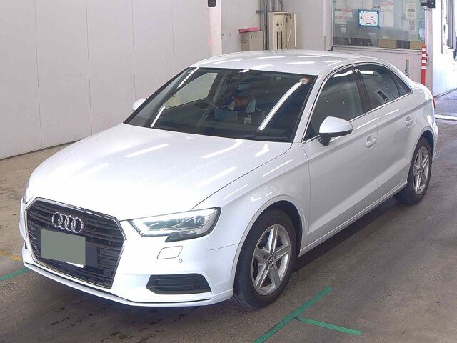 2020 Audi A3 Sedan 30TFSIシグネチャE auction photo 4