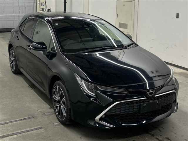 Japan Auction Vehicles 10 2022 Toyota Corolla Sport GZ 4WD auction photo