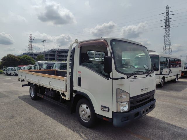 Japan Auction Vehicles 8 2018 Isuzu Elf auction photo