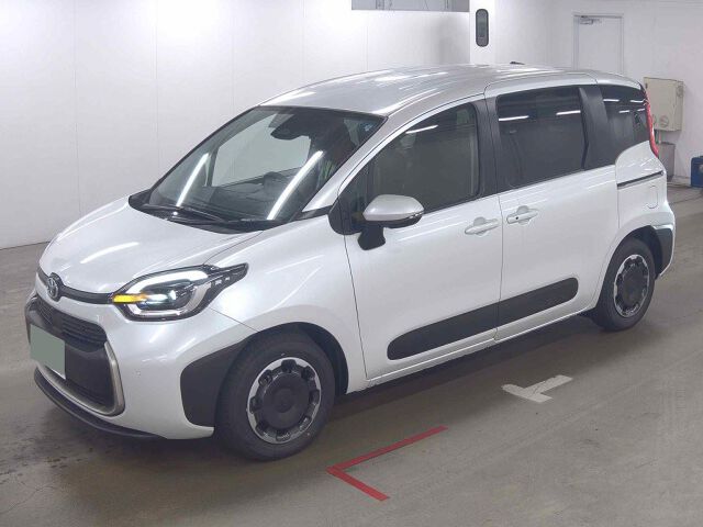 2026 Toyota Sienta Hybrid Z auction photo 4
