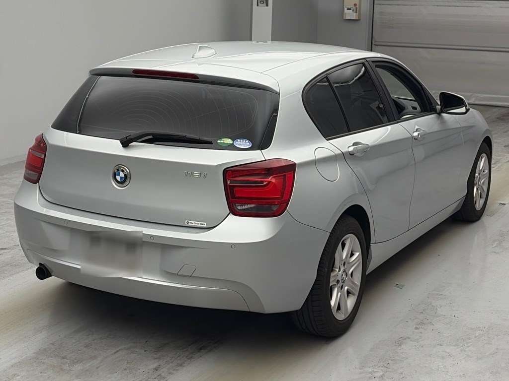 2013 BMW 1 Series 116i auction photo 2