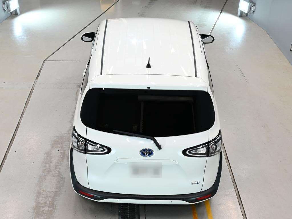 2021 Toyota Sienta ハイブリット auction photo 8