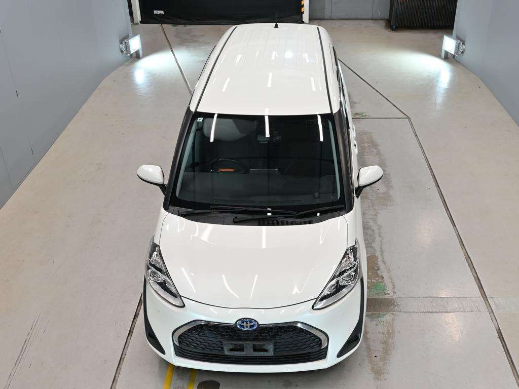 2021 Toyota Sienta ハイブリット auction photo 7