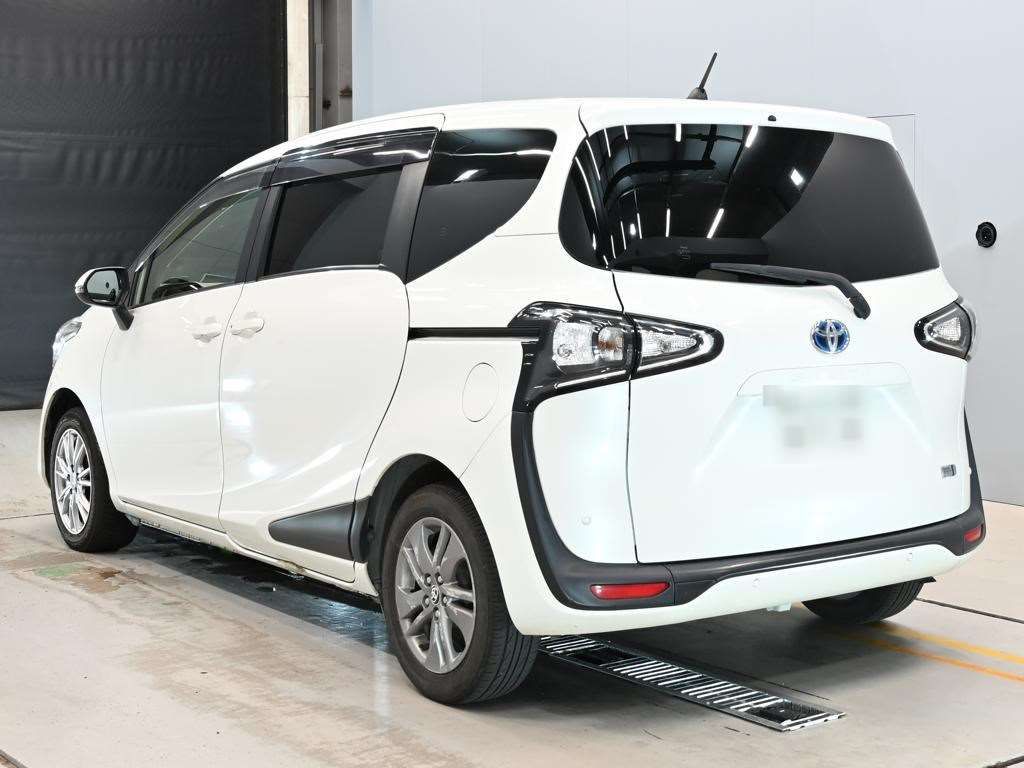 2021 Toyota Sienta ハイブリット auction photo 6