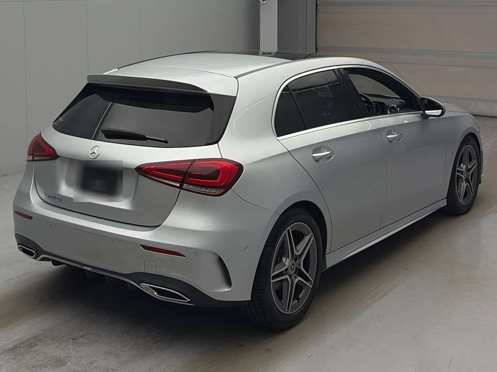 2019 Mercedes-Benz A-Class A200d AMGライン auction photo 2