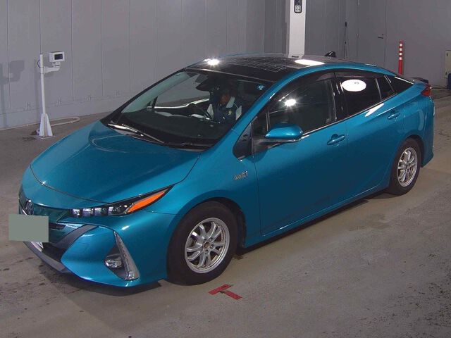 2017 Toyota Prius PHEV Sナビパッケージ auction photo 4
