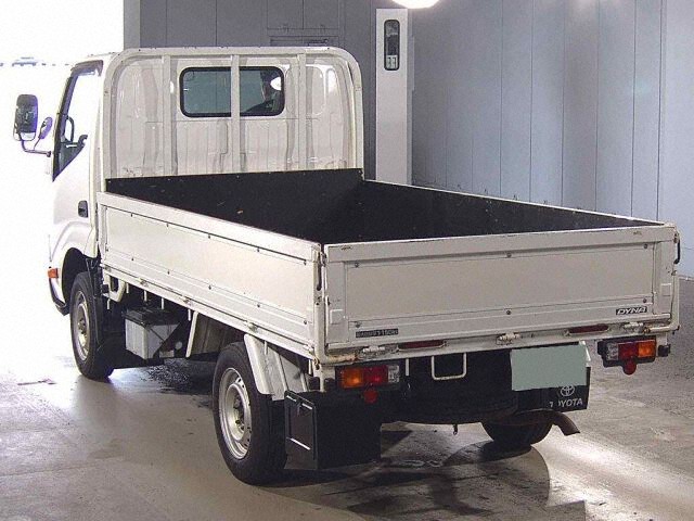 2021 Toyota Dyna 4WD auction photo 2