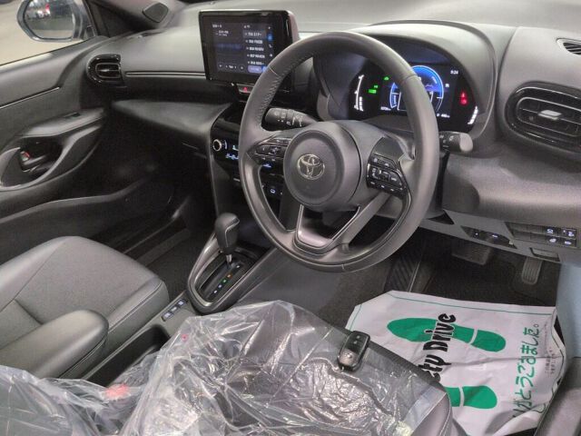 2025 Toyota Yaris Cross ハイブリッドZ auction photo 3